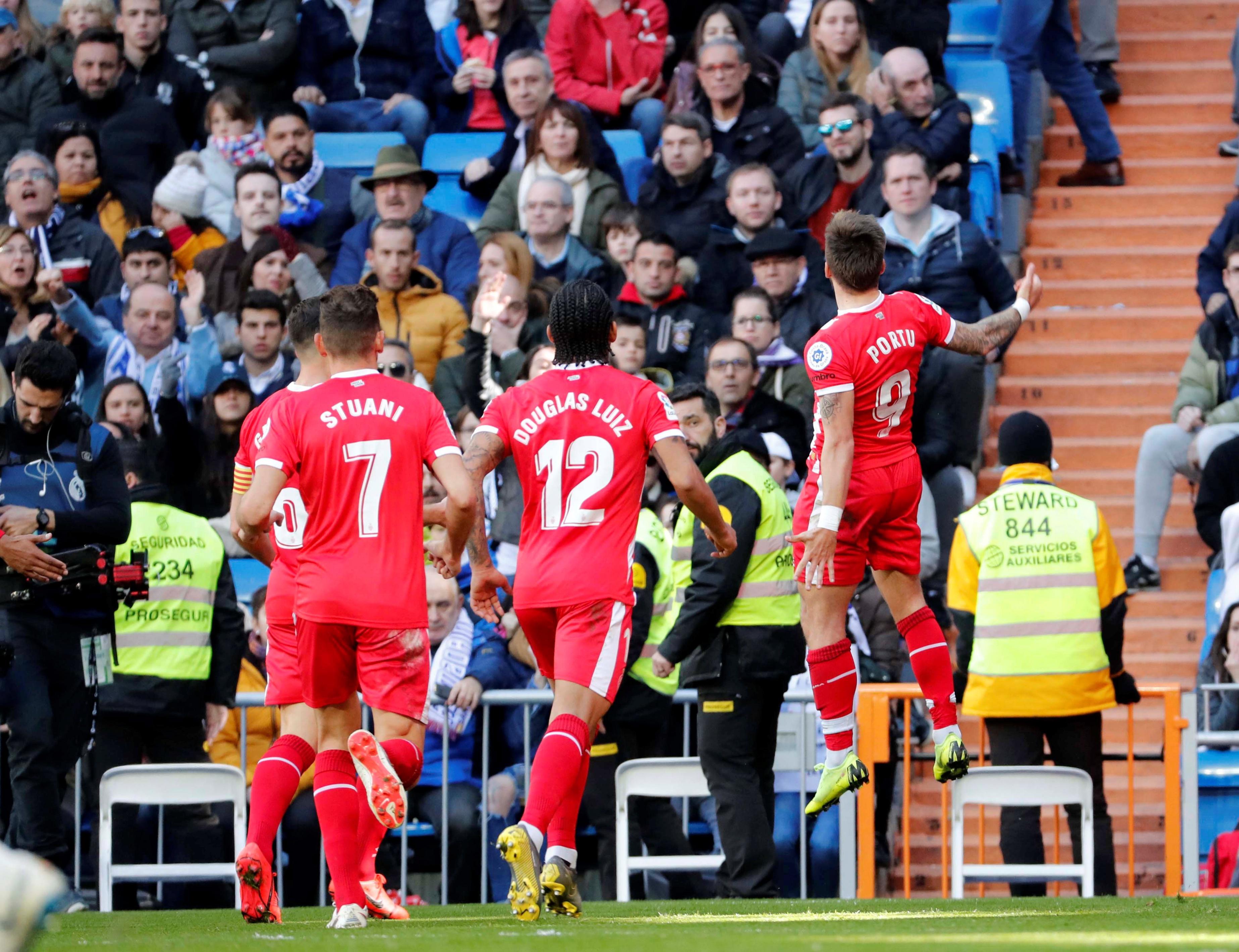 行半淩空射 行半淩空射